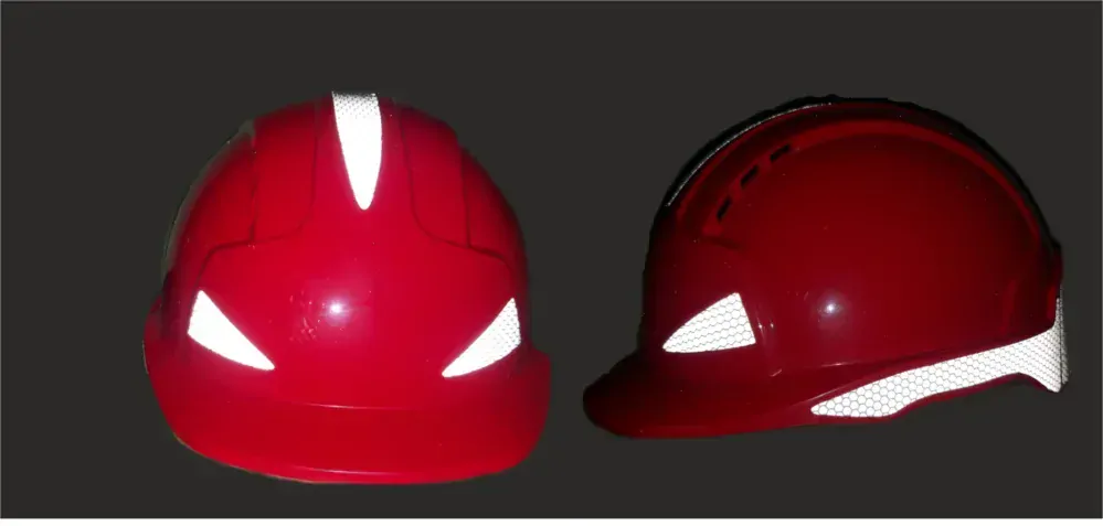 Reflexní nálepky na přilby